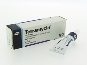 テラマイシン軟膏（TERRAMYCINE）の個人輸入